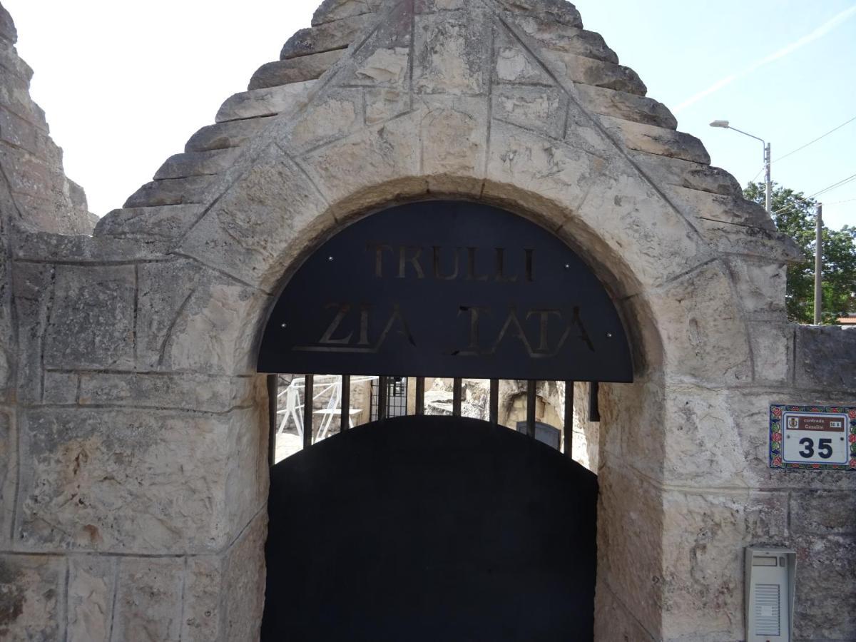 Pensjonat Trulli Di Zia Tata Locorotondo Zewnętrze zdjęcie