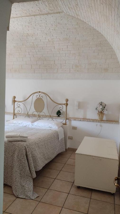 Pensjonat Trulli Di Zia Tata Locorotondo Zewnętrze zdjęcie